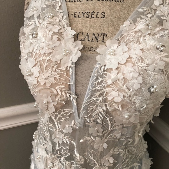 NEW JOVANI SZ 14 OFF WHITE LIGHT BLUE PEARL TULLE ILLUSION FORMAL EVENING GOWN - Picture 5 of 16